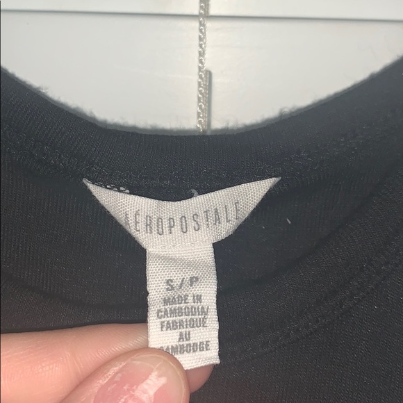 black tank top - Picture 2 of 3